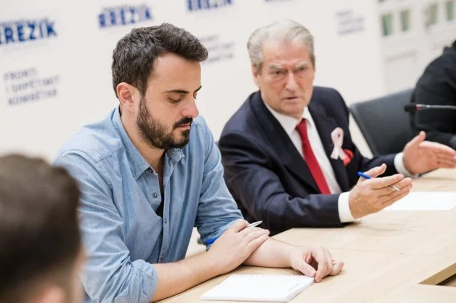 “Berisha s’e faktoi dot farsën zgjedhore”, kreu i PD reagon ndaj Xhaferrit: Përgjigjen do ta japë…