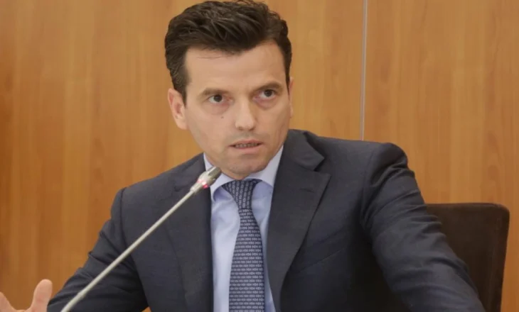 Berisha zyrtarizoi Florjan Binajn kandidat për Tiranën, reagon Agron Shehaj: U hodh në erë procesi