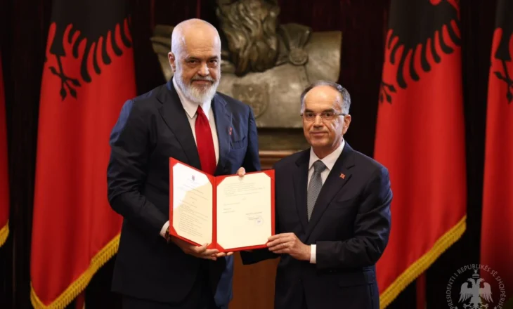BIRN: Presidenti anashkalon Kushtetutën dhe dekreton zgjedhjet në Tiranë