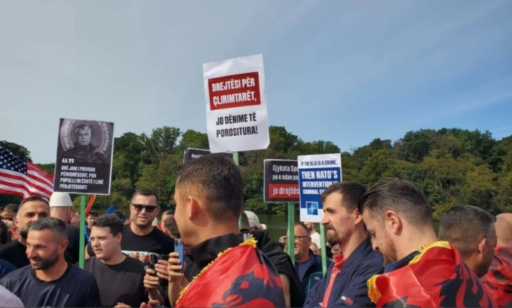 BIRN: Protesta e veteranëve të UÇK-së nxit tensione të reja midis Kosovës dhe Shqipërisë