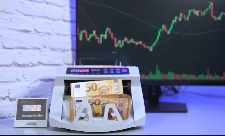 Bizneset në krizë/ Mungesë punonjësish dhe kontratash, rënie në tregti e industri