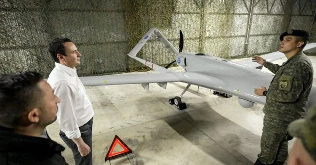 Blerja e dronëve turq nga Kosova ndez tensionet me Serbinë