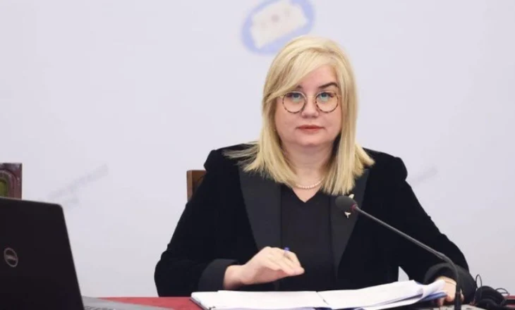 Blerja e radhes/ Ish-deputetja e PD, Zheni Gjergji, emërohet Drejtoreshë e Spitalit të Elbasanit