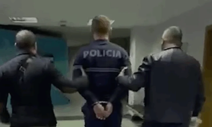 Blinte drogë për ta shitur në ambientet e Bllokut të Sigurisë, arrestohet polici nga kolegët e tij
