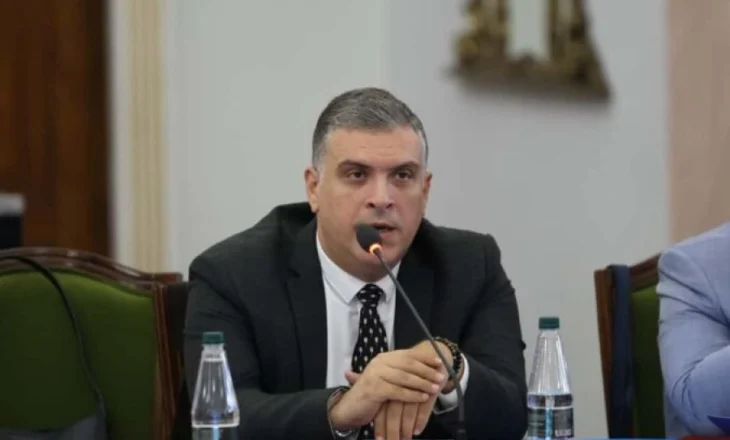 Blushi përplasjet me drejtuesen e KLP: Republika e Prokurorëve po kthehet në kërcënim për shtetin e së drejtës