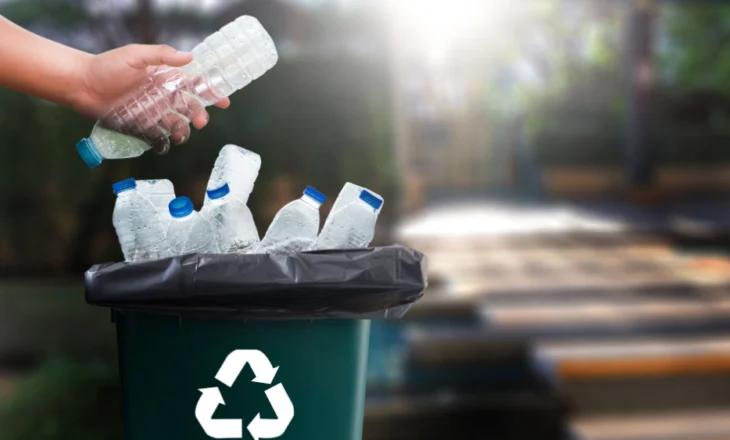 Çdo qytetar i BE prodhon 35 kg mbetje plastike në vit