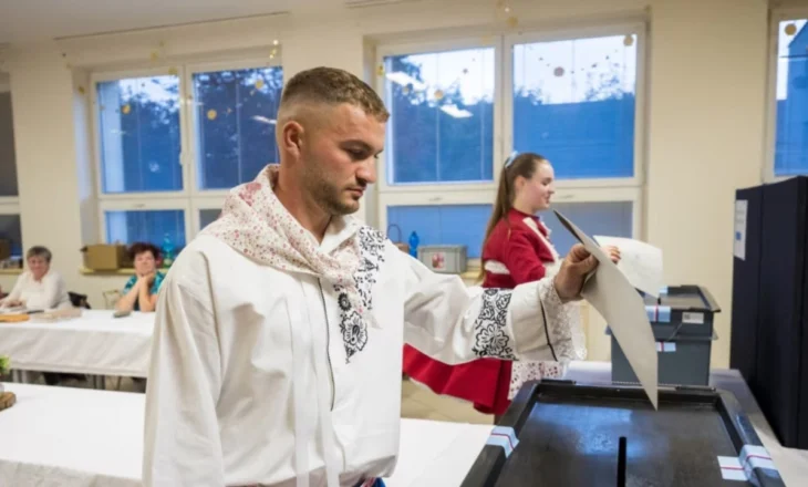 Çekët votojnë në ditën e dytë të zgjedhjeve që pritet t’i fitojë Babishi