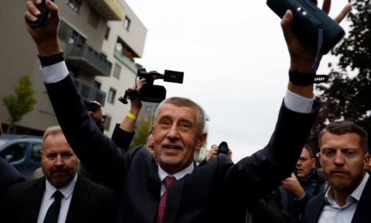 Çekia mund të tërheqë njohjen e Kosovës, ja pse zgjedhja e Babish mund t’i prishë punë Prishtinës