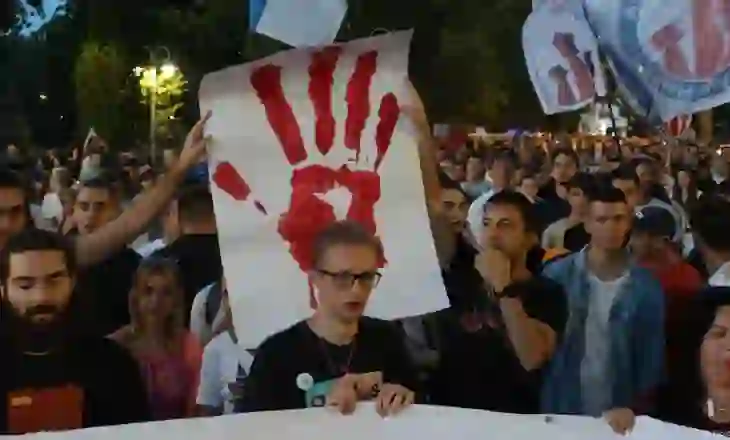 Çfarë duan të arrijnë studentët serbë?
