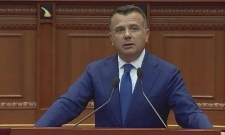 “Ç’ke pse bërtet?!”/ Balla: Pse e shpon Flamurin o Sali, po flas për Hashimin. Sa herë flas për atë…