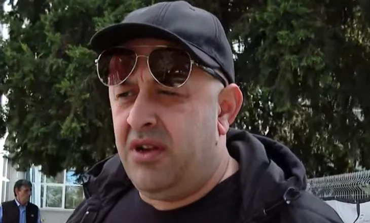 “Çohet ky prej Dukagjinit dhe thotë është toka e gjyshit”, nipi i Rakip Kurtaj: Shtëpinë e axhës sim nuk e gëzon dot askush