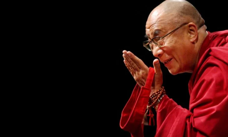 Dalai Lama: E shkatërrojmë shëndetin për para e pastaj shpenzojmë para për shëndetin…