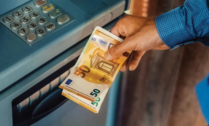 Depozitat bankare, tregues i nivelit të besimit ndaj sistemeve financiare