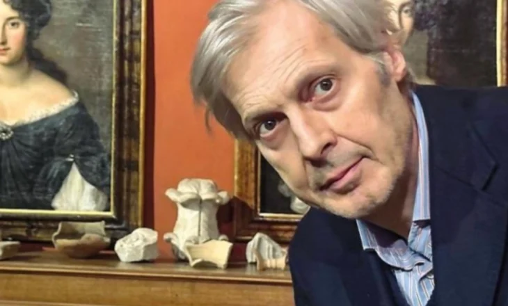 “Depresion dhe anoreksi pas daljes nga qeveria, rrezikova të vdisja”, rrëfimi i Vittorio Sgarbi: Sabrina më shpëtoi, vajza tjetër donte pikturat e mia