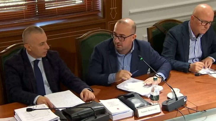 Deputeti i PD pyet Komisoneren e Mbikëqyrjes së Shërbimit Civi: A ka ndonjë demokrat në administratë?