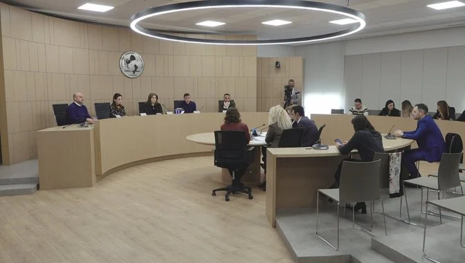 Dështon mbledhja Komisionit Rregullator të KQZ-së për zgjedhjet! Mungojnë anëtarët e PD..