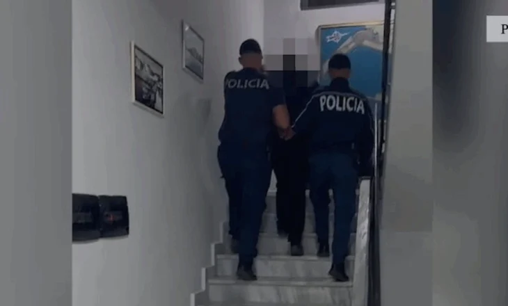 Drejt Italisë! Kishte fshehur në kamion 3 persona të shpallur në kërkim, arrestime në Portin e Durrësit