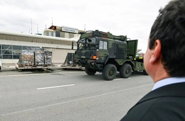 Dronët e Kosovës, NATO: Çdo aktivitet ajror duhet të koordinohet me KFOR-in!