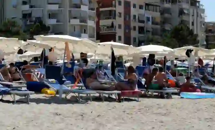 DW/ Zhgënjim nga pushimet në Shqipëri-Turistët kërkojnë zhdëmtim
