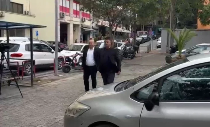 Dyshohet se bleu vota për PSD/ Kryebashkiaku i Vau të Dejës, Kristian Shkreli paraqitet në SPAK