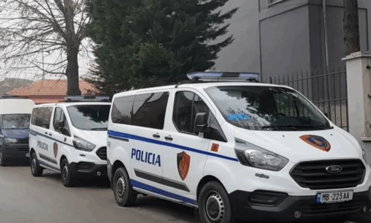 Dyshohet se ka ngacmuar seksualisht një të mitur, nis hetimi për 41-vjeçarin, në rrjete sociale…