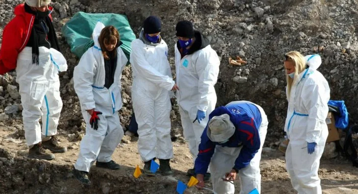 Dyshohet se u përkasin personave të zhdukur gjatë luftës, gjenden mbetje mortore