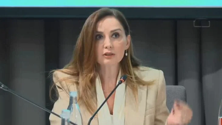 “E paprecedentë në historinë e drejtësisë”/Konferenca Ndërkombëtare, reagon Tabaku: Vendi jeton pa demokraci…
