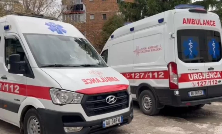 E rëndë në Korçë/ 14 vjeçarja rrëzohet nga kati i tretë i pallatit ku banonte