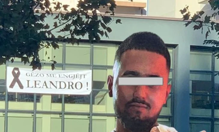 E vrau i dehuri me ‘Porche’, gjimnazi “Ali Demi” në zi për Leandron: Gëzo me ëngjëjt…