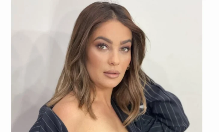 Edhe ‘Miss Dhoqina’ në garë! Delinda Disha shpall kandidaturën për Bashkinë Tepelenë