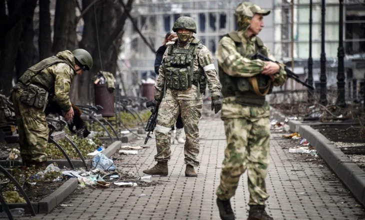 Ekzekutime, tortura dhe “duele gladiatorësh” si në kohën e romakëve, ja si ndëshkohen nga komandantët ushtarët rusë që braktisin frontin