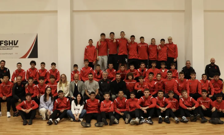 Elite Youth Development Academy, Hoxha & Skuka ndajnë eksperiencat me talentet e rinj