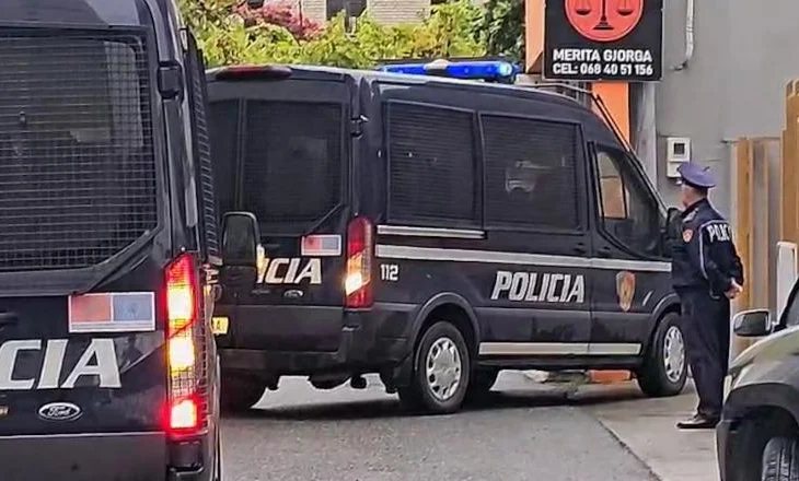 (EMRAT) Të dënuar nga GJKKO për kultivim të narkotikëve, arrestohen në Vlorë dy persona