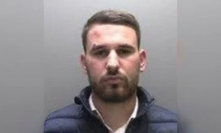 EMRI/ U kap duke shitur kokainë, arrestohet 22-vjeçari në Angli