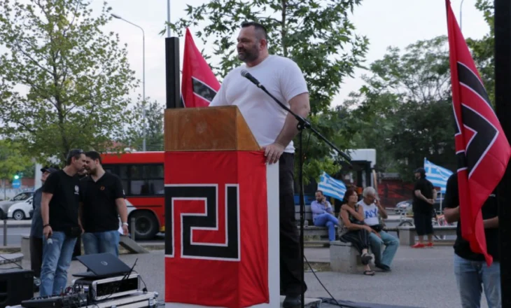 Euroactiv: Parlamenti i BE-së i pagoi mijëra eurodeputetit grek neonazist pas dënimit penal