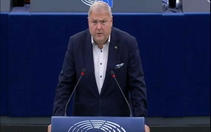 Eurodeputeti: E papranueshme, ndërhyrja e Serbisë në zgjedhjet lokale të Kosovës