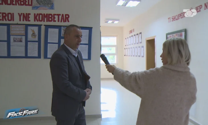 Fiks Fare/ Nxënësit mësonin anglisht me aromë rakie. Pushohet nga puna profesori, konsumonte alkool 