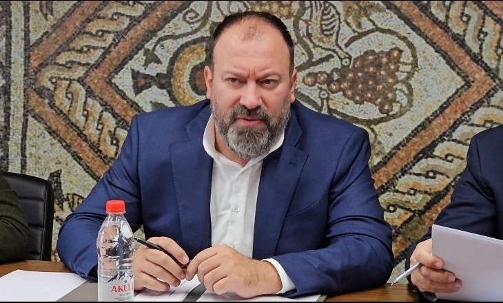 “Firmosja ishte vetëm një hallkë”, Arbjan Mazniku dëshmon për “5D”:Ish-drejtorët kishin marrëdhënie të mira,unë vetëm..