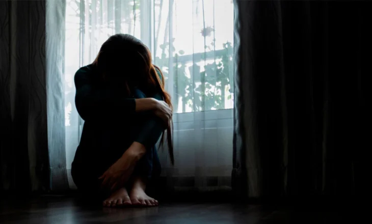 Franca ndryshon përkufizimin e përdhunimit: Çdo akt seksual pa pëlqim përbën sulm seksual