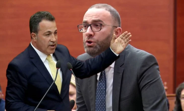 Gaz Bardhi përjashtohet nga Kuvendi, shpërthen ndaj Peleshit: I paaftë