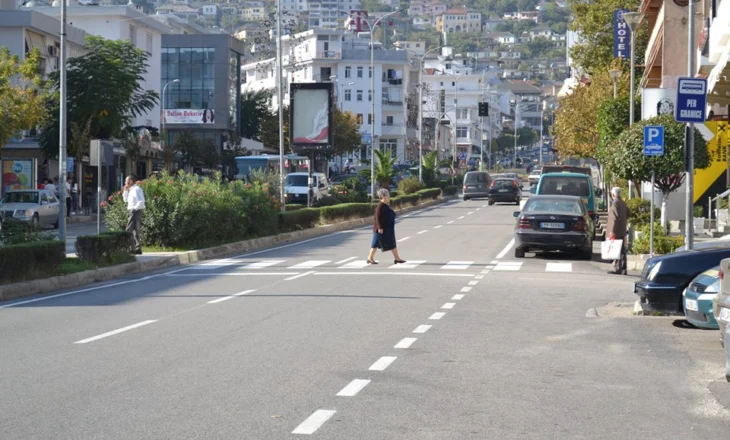 Gjirokastër, policia ndalon shoferin pa patentë