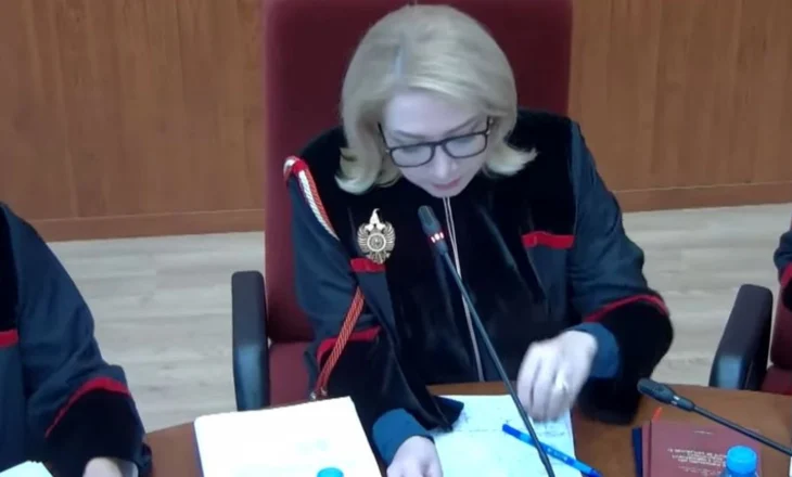 Gjykata Kushtetuese rrëzon kërkesën e Begajt, mbetet në fuqi pezullimi i zgjedhjeve në Tiranë