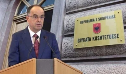 Interpretimi për deklarimin e mbarimit të mandatit të gjyqtarit të Gjykatës Kushtetueses si Rama po përdor…