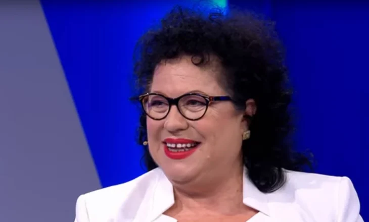 Irini Qirjako: Nënës i përulem 100 herë, në shtëpinë tonë këndohej