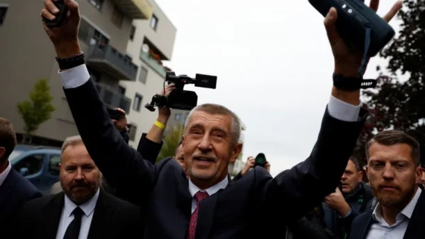 Ish-kryeministri çek fiton zgjedhjet katër vite pas largimit nga pushteti