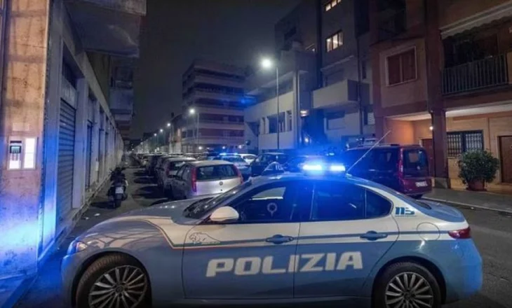 Ishin në një lidhje jashtëmartesore dhe 29-vjeçarja i kërkoi të ndaheshin, 52-vjeçari e masakron me thikë
