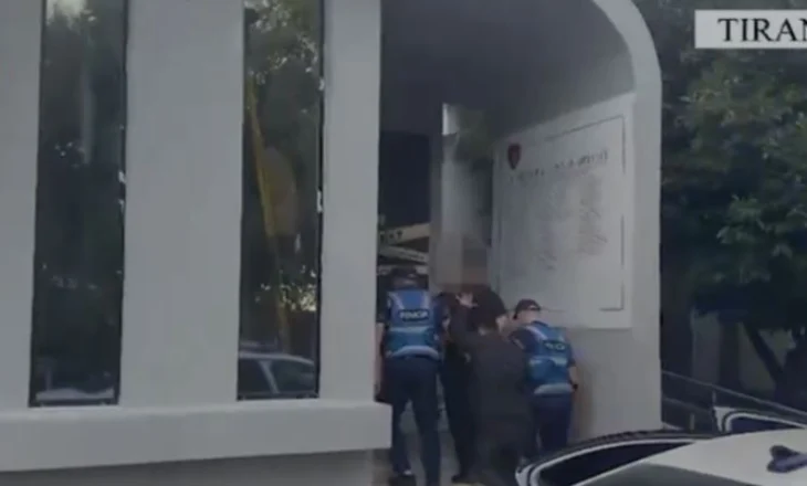 Ishin shpallur në kërkim për vepra të ndryshme penale, arrestohen dy shtetas në Tiranë