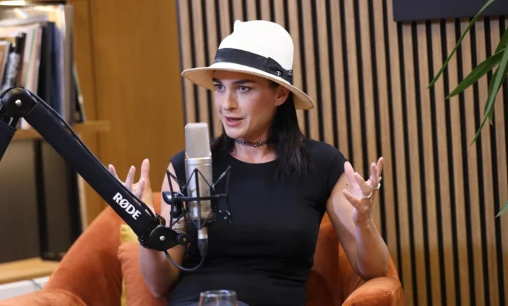 “Italia ishte burgu im i parë”, Elsa Lila tregon dhimbjen e madhe pas humbjes së nënës në ’97