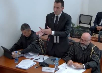 “Jeni pula apo elefantë?” – shpërthen Veliaj ndaj…