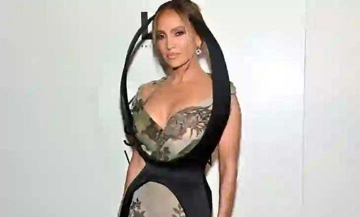 Jennifer Lopez ka bërë ndërhyrje kirurgjikale?
